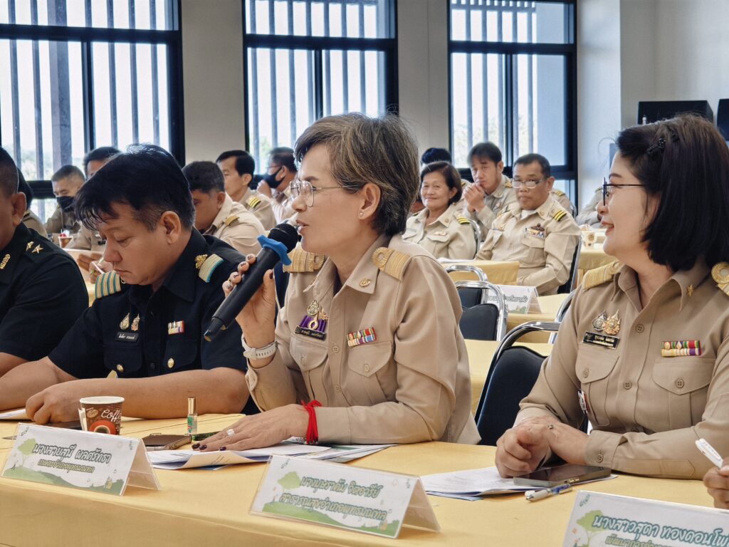 เกษตรพุทธมณฑล ประชุมหัวหน้าส่วนราชการ หัวหน้าหน่วยงานรัฐวิสาหกิจผู้บริหารองค์กรปกครองส่วนท้องถิ่น กำนัน ผู้ใหญ่บ้าน ฯลฯ ประจำเดือนมกราคม 2569